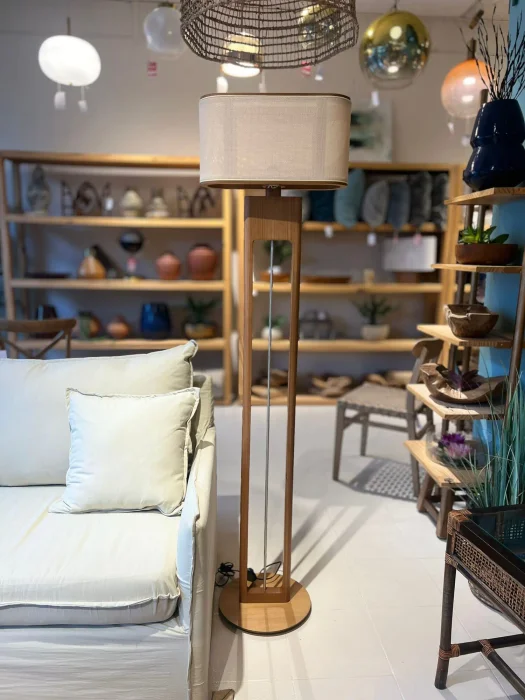 Lampara de pie eliptica fibra en Madera natural - Lámparas de pie, Uruguay | FMB