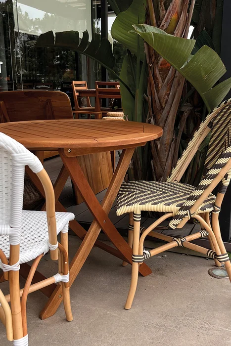 MESA DE COMEDOR PLEGABLE DIAMETRO 80X83H JATOBA en natural y - Muebles para el exterior, Uruguay | Vinibel, vista 4