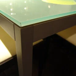 MESA en Gris - Mesas de comedor, Uruguay | Vivai, vista 3