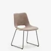 Silla Zahara marrón y patas de acero con acabado negro en Marrón - Sillas, Uruguay | Kavehome, vista 1 de 8