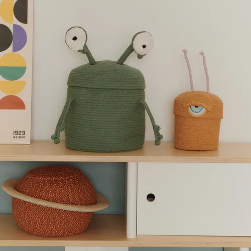 Canastos Animal Crew - Alien en Verde - Canastos, Uruguay | Walnut