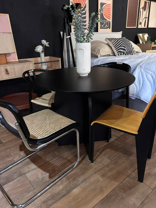 Mesa de Comedor Arco Ovalada 90x100cm – Negro en Negro - Mesas de comedor, Uruguay | Berna home, vista 3