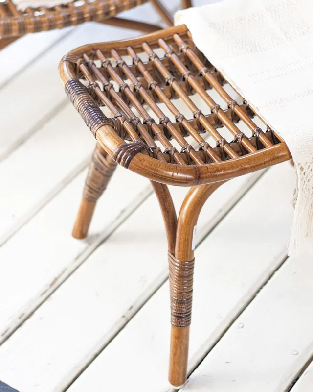 BANQUETA DE RATTAN MARRON en Marrón - Butacas, banquetas y puffs, Uruguay | Sentido Jose Ignacio, vista 3