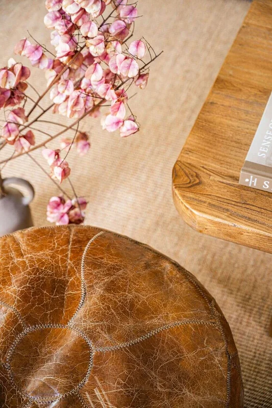 PUFF / OTOMANO REDONDO - CUERO ITALIANO ENVEJECIDO en Marrón - Butacas, banquetas y puffs, Uruguay | La Iberica, vista 14
