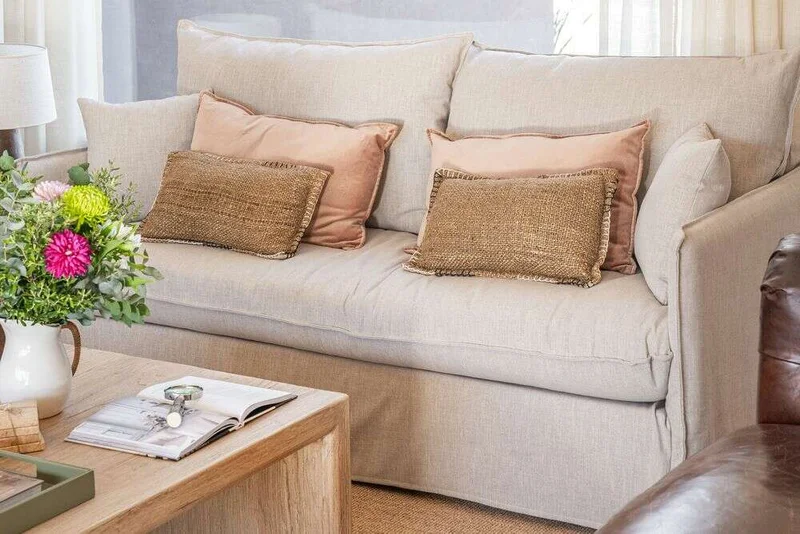 SILLON JOAQUINA - LINO BELGA ANTIMANCHAS VISON en Violeta - Sillones y sofás, Uruguay | La Iberica, vista 6