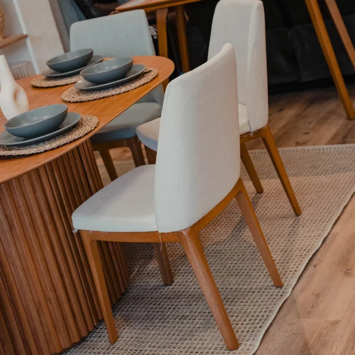Silla de comedor madera maciza - Línea Manhattan - Lino en Beige - Sillas, Uruguay | Balton, vista 4