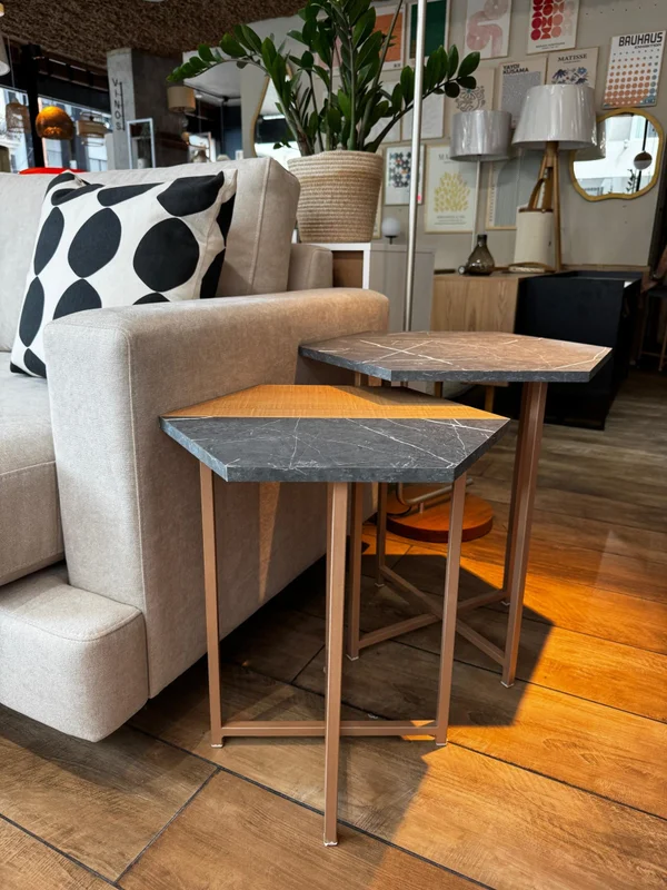 Mesa Lateral Idea (Mármol Gris/Marrón Claro/Pie Dorado) en Multicolor - Mesas de arrimo, Uruguay | Berna Home, vista 5