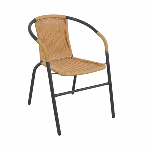 Silla exterior de metal y Rattan con apoyabrazos - Beige en Beige - Muebles para el exterior, Uruguay | Rústico Hogar