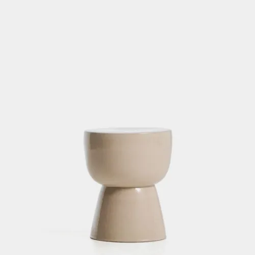 Mesa auxiliar exterior Mesquida de cerámica - con acabado crudo glaseado Ø 36 cm en Beige - Mesas de arrimo, Uruguay | Kavehome