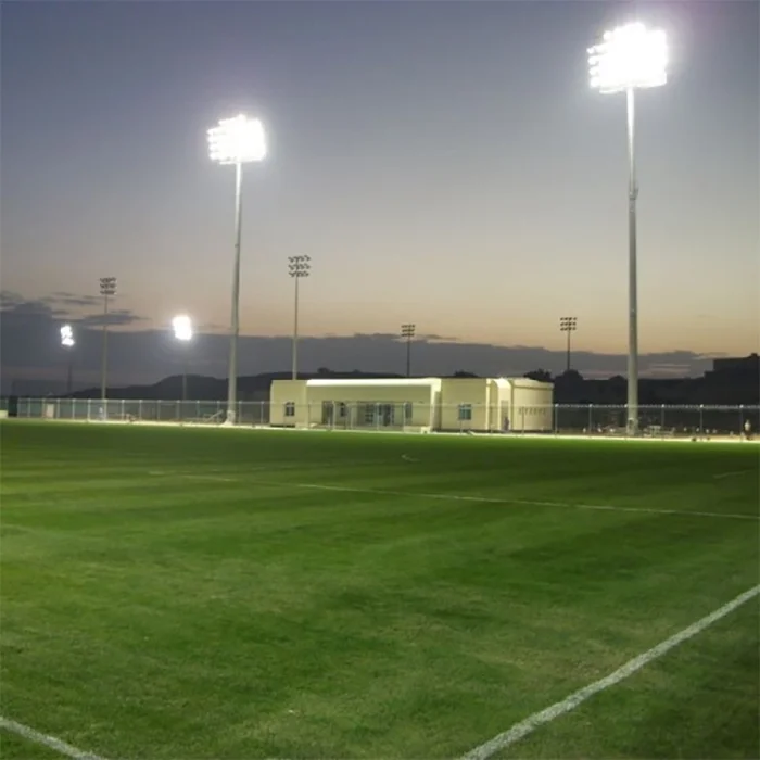 Columna Deportiva con Rack para 6 Proyectores en Gris - Lámparas de pie, Uruguay | Serlux, vista 2