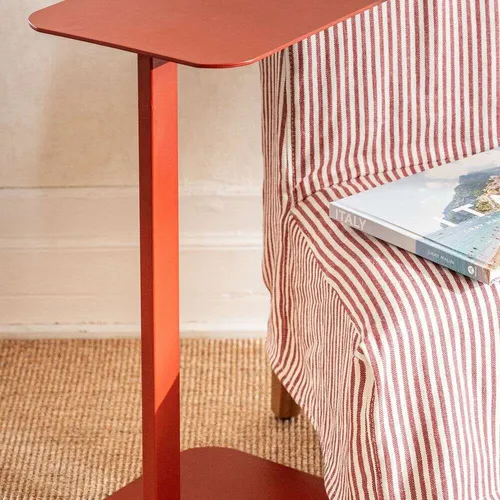 MESA AUXILIAR HIERRO - ROJO en Rojo - Mesas de living, Uruguay | La Iberica