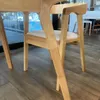 Juego de Comedor Ivy Mesa Rectangular Extensible 160cm con Seis Sillas Madera Natural de Gomero - Mesas de comedor, Uruguay | Berna home, vista 7 de 11