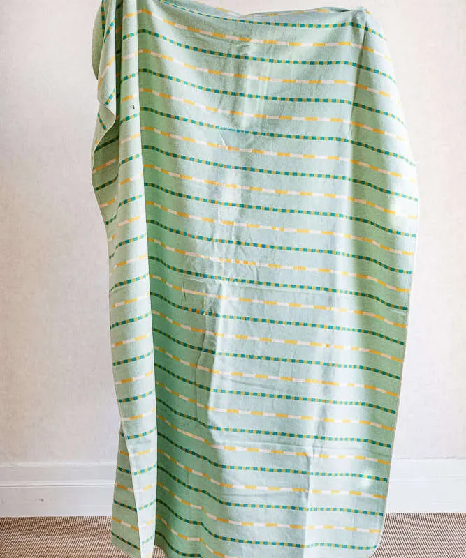 MANTA AUSTRIACA MILD GREEN Y LIMA - 2.00 X 1.40 MTS en Multicolor - Textiles, Uruguay | La Iberica