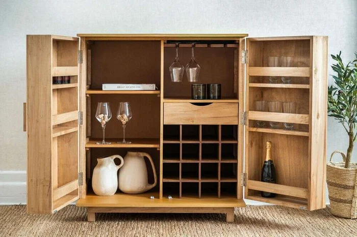 MUEBLE BAR / APARADOR NIU - ALAMO - Bibliotecas, Uruguay | La Iberica