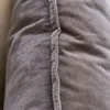 ALMOHADON TERCIOPELO GRIS - 55 X 55 CMS en Gris - Textiles, Uruguay | La Iberica, vista 3 de 12