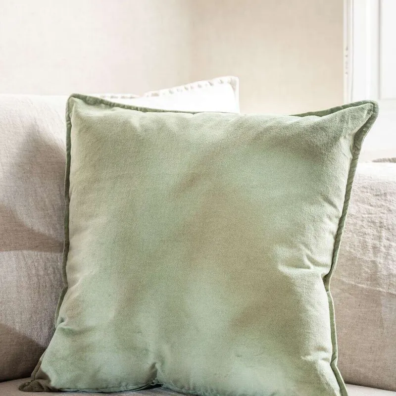 ALMOHADON TERCIOPELO MATCHA - 55 X 55 CMS - Textiles, Uruguay | La Iberica