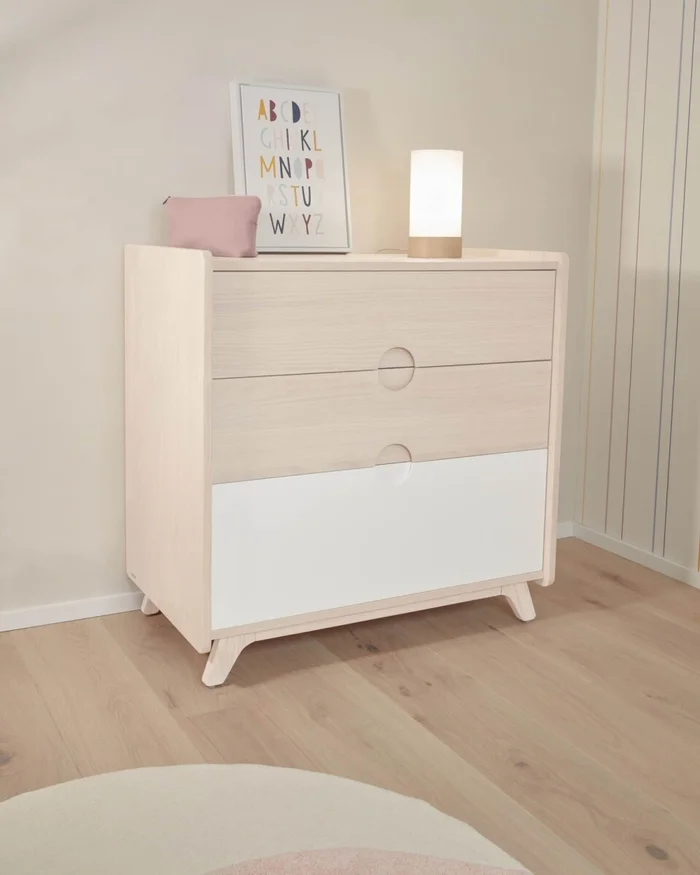 Luminaria de sobremesa Slat de algodón y madera de haya en Multicolor - Lámparas de mesa, Uruguay | Kavehome, vista 2