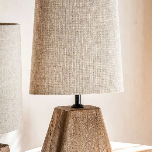 LAMPARA PRISMA MADERA en Madera natural - Lámparas de mesa, Uruguay | La Iberica