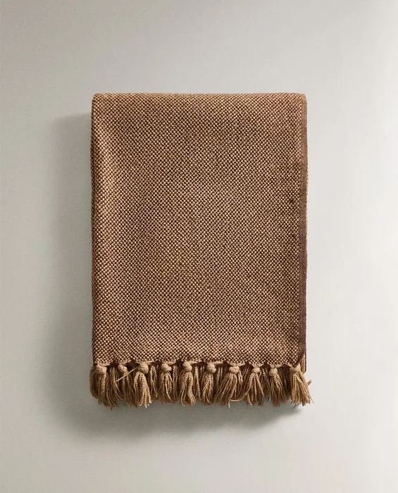 MANTA FLECOS en Marrón - Textiles, Uruguay | Zara Home, vista 5