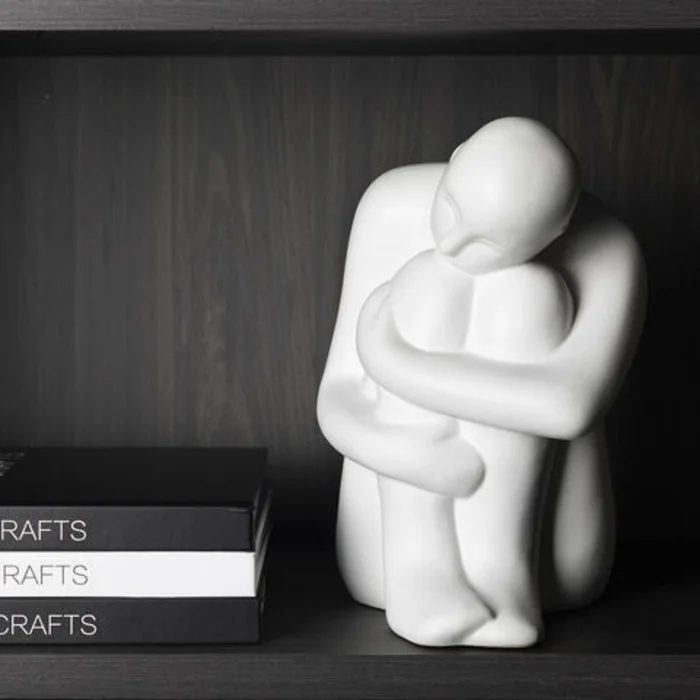ESCULTURA HUMAN Blanco Small en Blanco - Decoración, Uruguay | Viasono