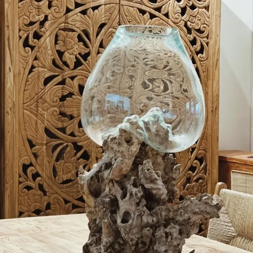 Jarrón de vidrio con base de raíz – Diámetro 35cm - Decoración, Uruguay | Balihai
