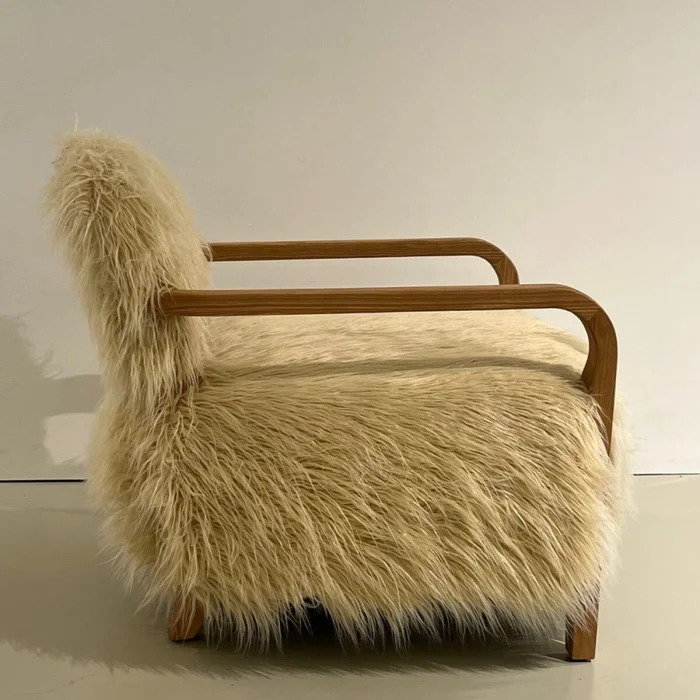 Poltrona Ivory Faux en Beige - Butacas, banquetas y puffs, Uruguay | La Cueva Muebles, vista 4