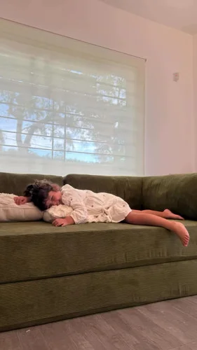 Sofá Teddy (Pana trama gruesa y fina) en Verde - Sillones y sofás, Uruguay | Bloop Home, vista 10