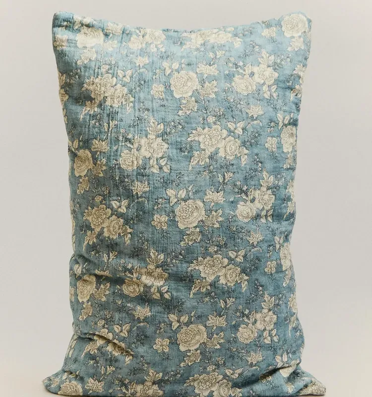 FUNDA COJÍN FLORAL - Textiles, Uruguay | Zara Home