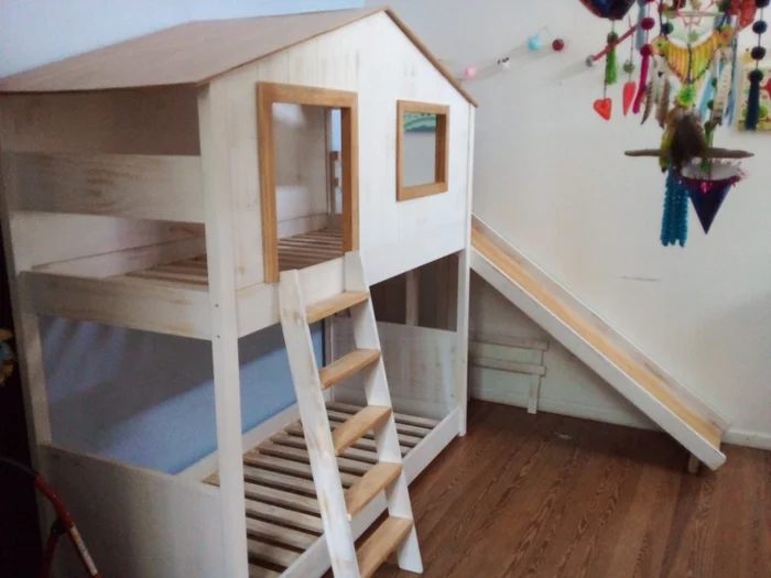 Cama Hawaii en Madera natural - Dormitorio, Uruguay | Treehouse Deco, vista 3