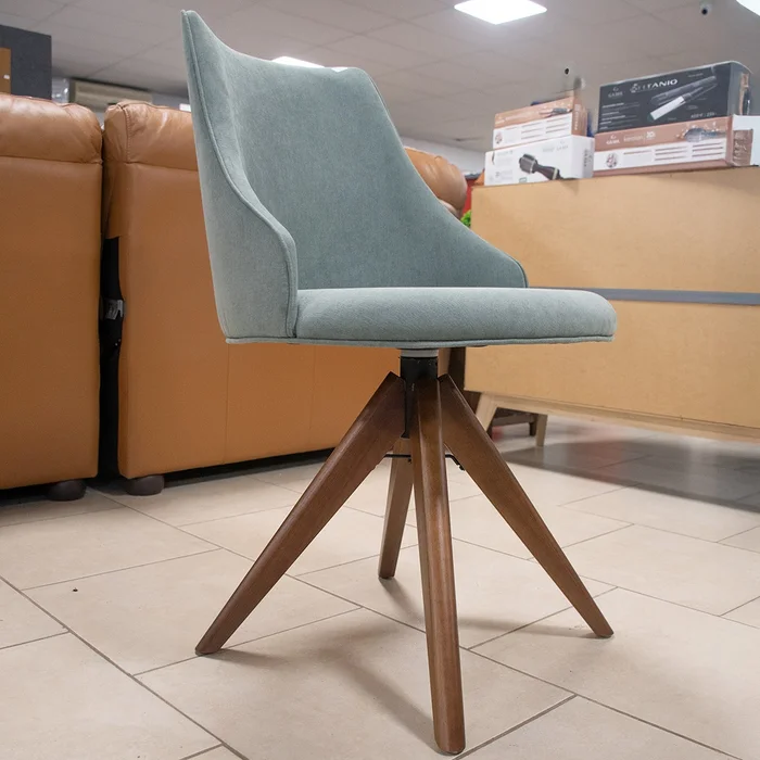 SILLA LUCI GIRATORIA CON PATAS DE MADERA / COLOR VERDE 2127 - Escritorios y sillas de escritorio, Uruguay | Rosas Hermanos, vista 3