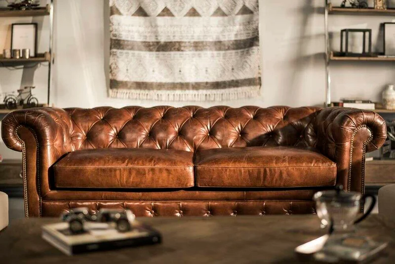 SILLON CHESTERFIELD - CUERO ITALIANO - XL en Marrón - Sillones y sofás, Uruguay | La Iberica, vista 8