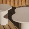 Mesa auxiliar Macarella - de cemento blanco 48 x 47 cm en Blanco - Mesas de arrimo, Uruguay | Kavehome, vista 2 de 6