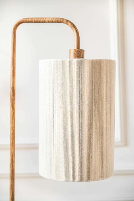 LAMPARA DE PIE MALIBU en Madera natural - Lámparas de pie, Uruguay | La Iberica, vista 4