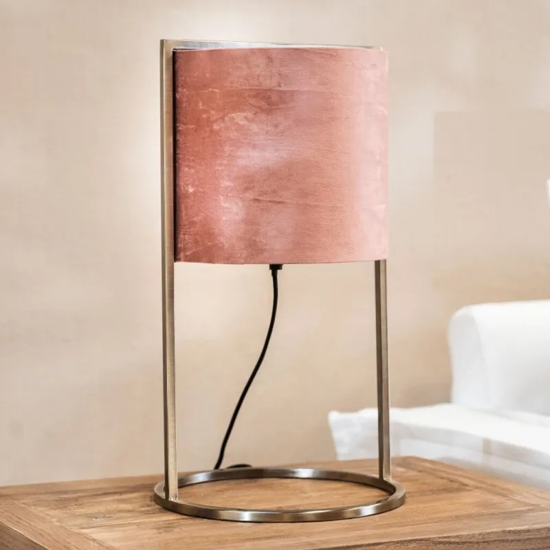 Lámpara De Mesa Santos Rosada en Rosa - Lámparas de mesa, Uruguay | Aihaus