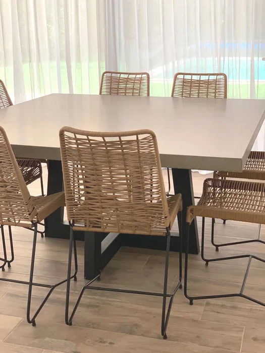 Mesa De Comedor MERAK cuadrada - Mesas de comedor, Uruguay | Mezcla