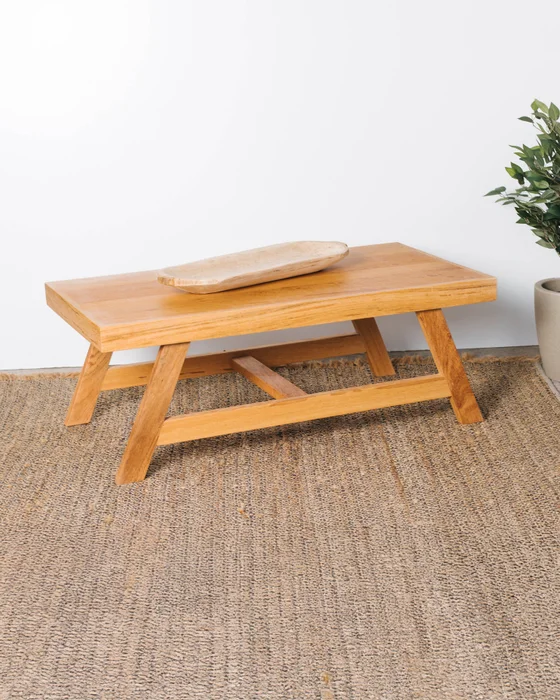 MESA RATONA FORMOSA ANG 120x60 en Madera natural - Mesas de living, Uruguay | Fundamento Muebles