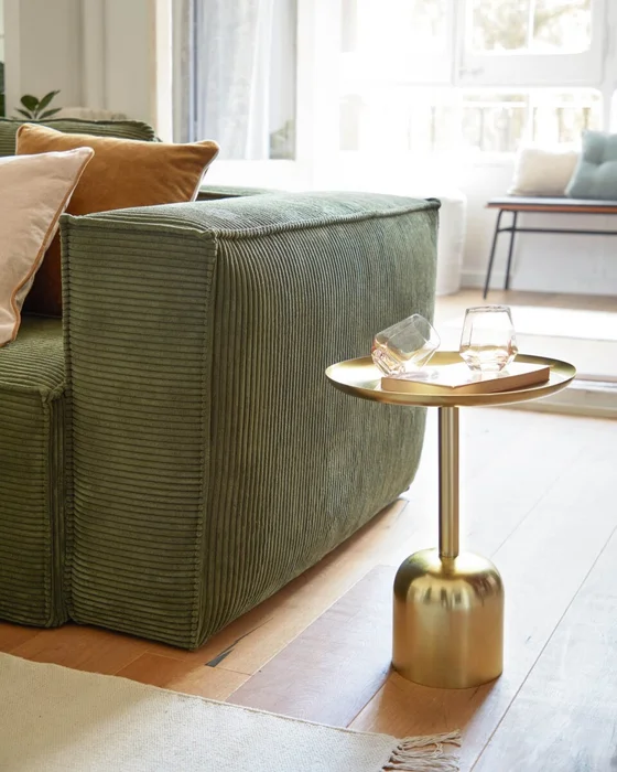Mesa auxiliar redonda Adaluz de metal dorado Ø 37 cm en Amarillo - Mesas de arrimo, Uruguay | Kavehome, vista 2