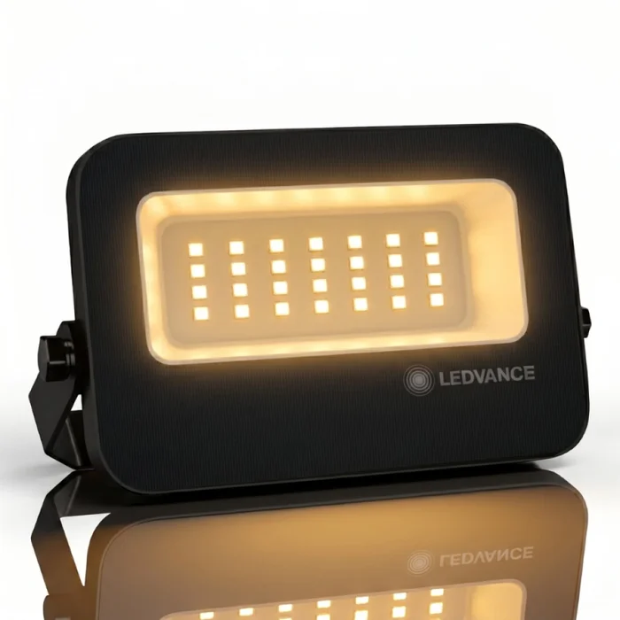 Foco LED LEDVANCE Compact IP66 10W CCT Negro en Negro - Lámparas colgantes, Uruguay | Unilux, vista 3