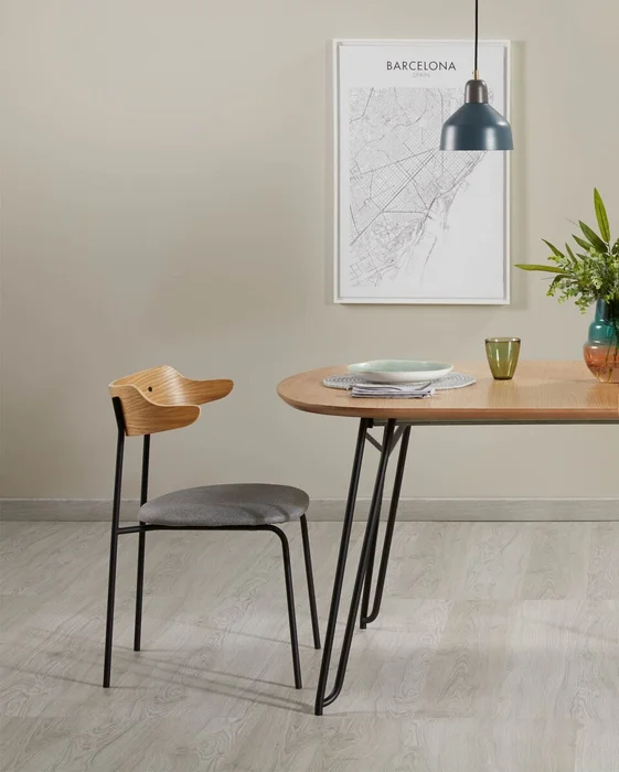Mesa extensible Novac 170 (320) x 100 cm chapa de roble patas de acero acabado negro en Madera natural - Mesas de comedor, Uruguay | Kavehome, vista 3