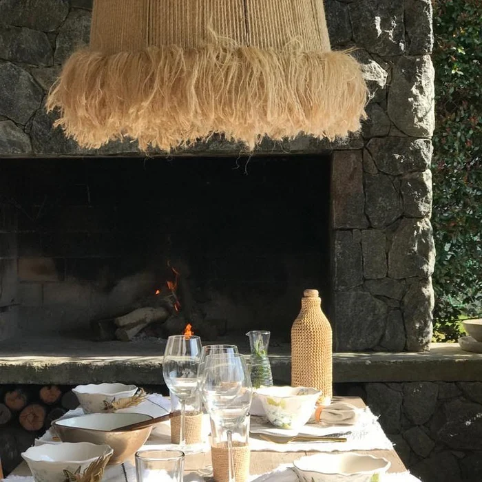 Colgante Cónico con peludo en hilo en Beige - Lámparas colgantes, Uruguay | La Perla, vista 3