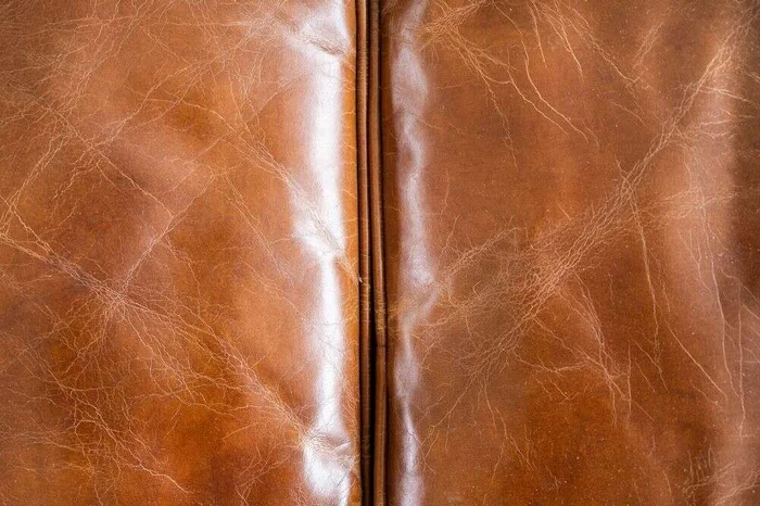 SILLON CHESTERFIELD - CUERO ITALIANO - XL en Marrón - Sillones y sofás, Uruguay | La Iberica, vista 30