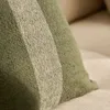 Almohadón Nurei de algodón y lino verde 50 x 50 cm en Verde - Textiles, Uruguay | Kavehome, vista 3 de 4