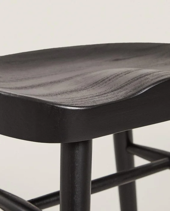 TABURETE MADERA PINO en Negro - Sillas, Uruguay | Zara Home, vista 5
