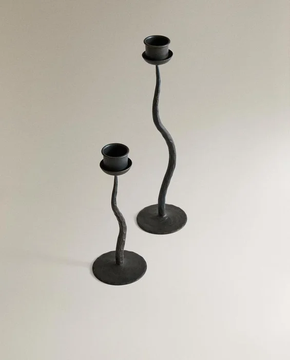 CANDELABRO HIERRO ONDULADO en Negro - Velas y Portavelas, Uruguay | Zara Home, vista 3