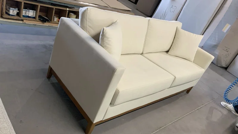 Sofá Felini 3 cuerpos (200cm) – Blanco Aqua Block en Blanco - Sillones y sofás, Uruguay | Berna Home, vista 4