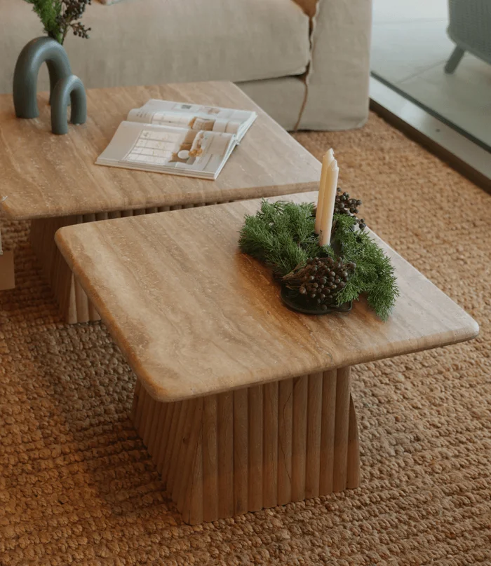 MESA LIVING VERONA CUADRADA MADERA Y TRAVERTINO en Madera natural - Mesas de living, Uruguay | Más Infinito Casa, vista 2