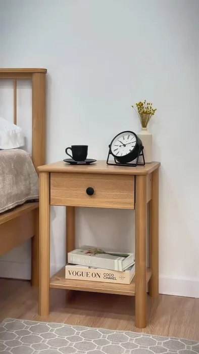 Mesa de luz Apama 1 cajon - Madera Maciza en Madera natural - Mesas de luz, Uruguay | Balton, vista 3
