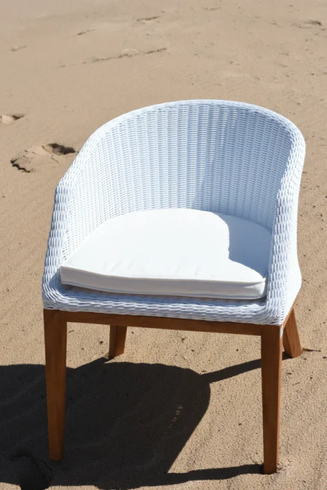 SILLA GRACE C/ALMOHADÓN en Blanco - Sillas, Uruguay | Sentido Jose Ignacio