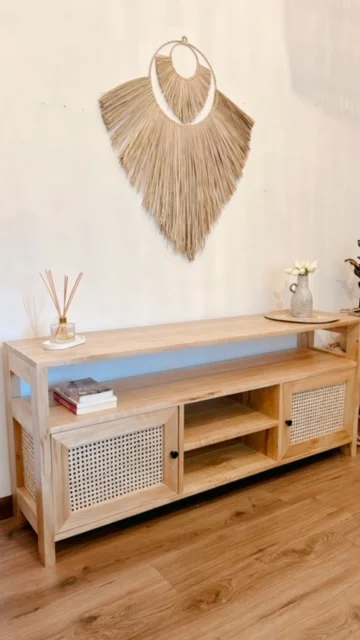 Rack con estante y esterilla de viena natural en Madera natural - Muebles, Uruguay | Decoramuss