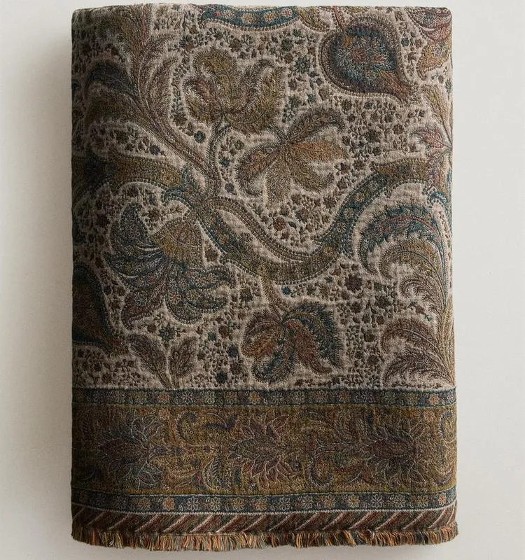 MANTA  PAISLEY en Multicolor - Textiles, Uruguay | Zara Home